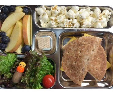 5/4/16 Lunch
#boxlunchclub #planetbox #bento #food #kids #lunch #instafood #wolfnoms